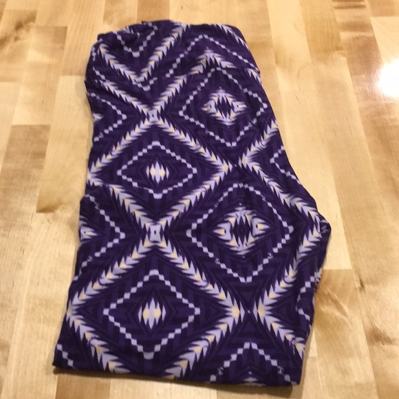 LuLaRoe Pants - Purple Ikat Lularoe leggings TC size